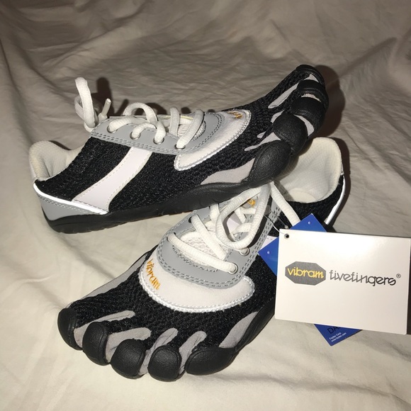 Vibram Other - NWT vibram fivefinger shoes